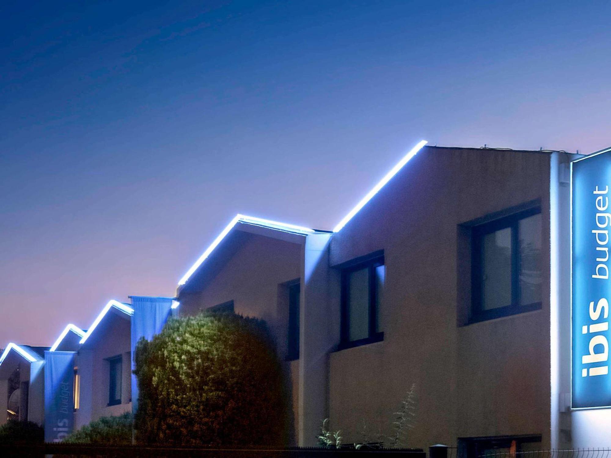 Ibis Budget Saint Christol Les Ales Exterior photo